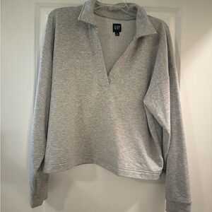 GAP Women's Light Gray V-Neck Sweatshirt